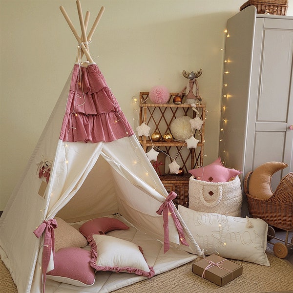 Teepee set with floor mat and pillows – Frilly Muslin Raspberry