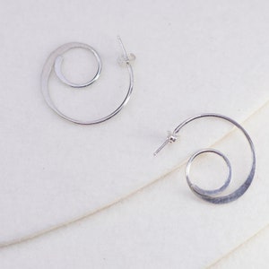 925 Sterling Silver Small Gear Stud Earrings - Antique Finish Steampunk Jewelry