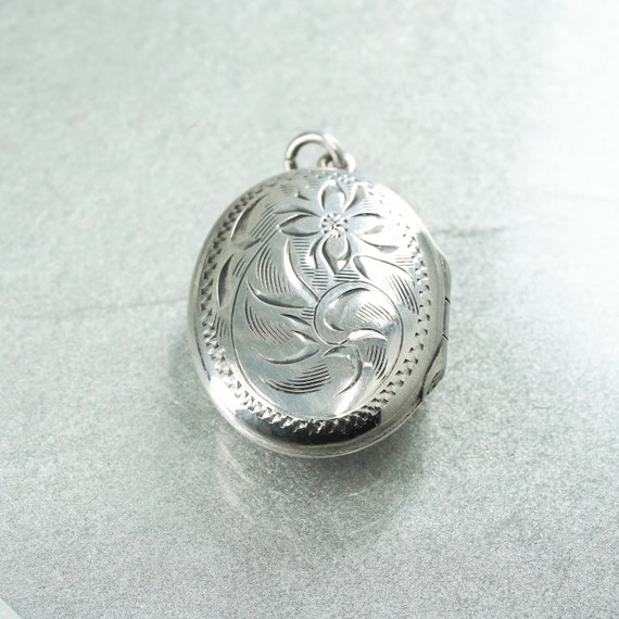 Vintage Sterling silver pendant charm, textured 9… - image 2