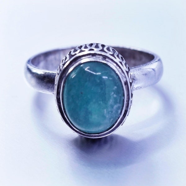 Size 5.5, vintage Sterling 925 silver handmade ring with jade and cable, stamped 925