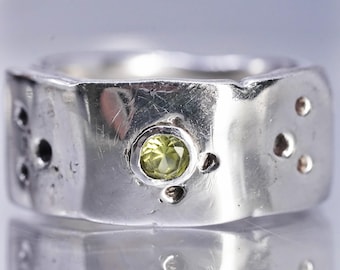 size 10.5, Vintage Sterling Silver Handmade Ring, 925 statement Band with peridot, silver tested