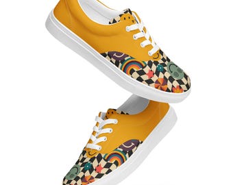 Chaussures en toile smiley damier rétro, baskets à lacets pour femmes, chaussures vintage à motif funky, streetwear décontracté coloré, chaussures jaunes