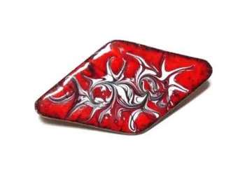 Beautiful vintage artisan red glazed   enamel copper  brooch