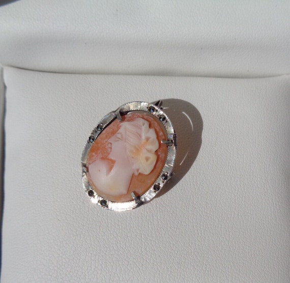 Lovely Italian 800 silver  Vintage Cameo portrait Shell Pin Brooch or pendant