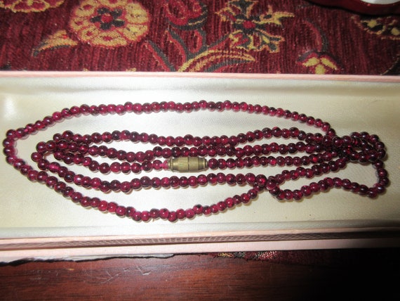 Beautiful antique vintage Deco polished 4mm genuine Garnet beaded necklace