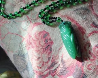 Wonderful Deco style  carved green glass cicada pendant necklace