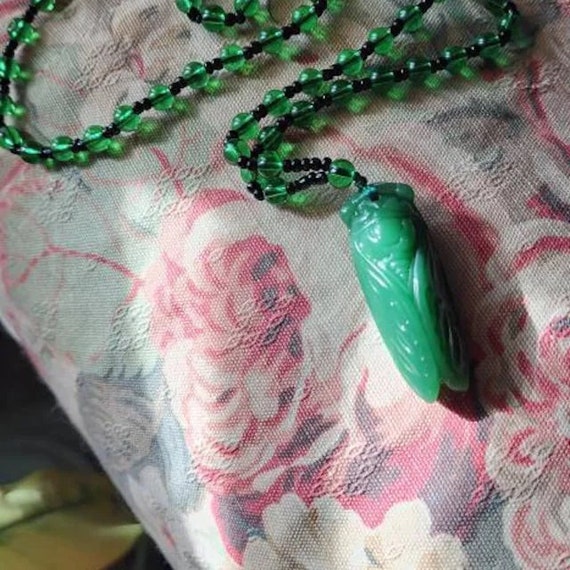 Wonderful Deco style  carved green glass cicada pendant necklace