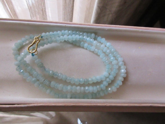 Lovely 4mm faceted pale aquamarine beaded necklace 20"
