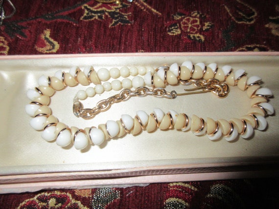 Lovely vintage made in Germany cream and beige glass gold plated necklace