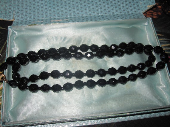 Lovely faceted Jet black glass beaded necklace 22 inches