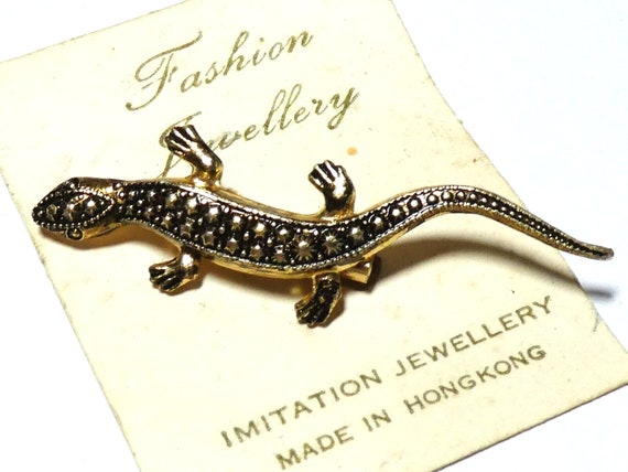 Lovely vintage goldtone fx marcasite lizard brooch still on card