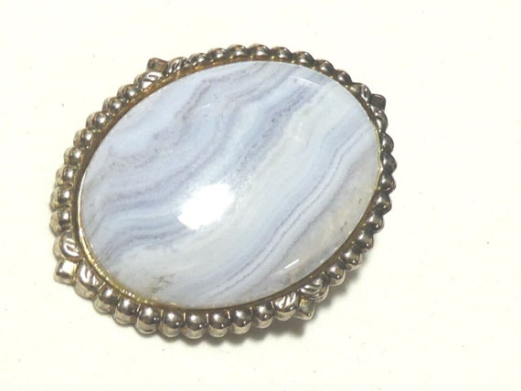 Beautiful vintage Scottish   polished grey agate brooch or kilt pin