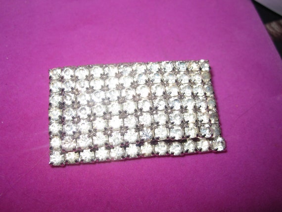 Lovely vintage Deco silverplated large clear rhinestone two layer brooch