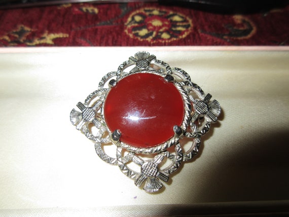 Lovely Scottish Celtic thistle silverplated carnelian stone brooch or kilt pin