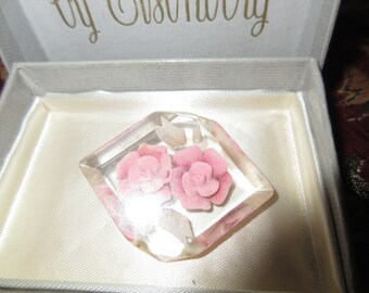 Lovely Vintage 1950s Reversed Carved Roses Brooch