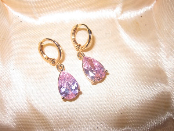 Lovely rosegold plated pink sapphire crystal teardrop earrings