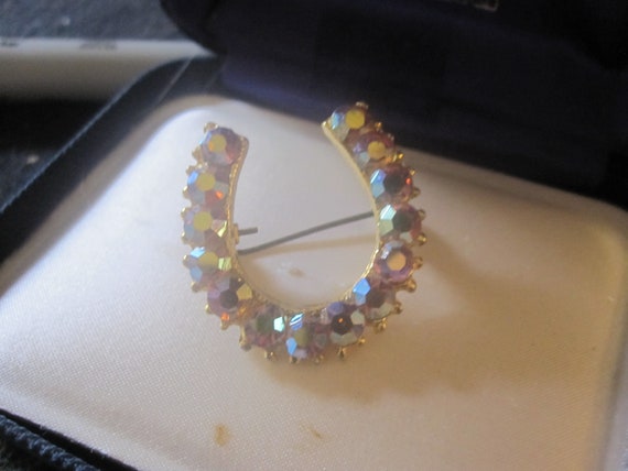 Beautiful vintage lucky horseshoe  aurora rhinestone  brooch