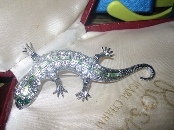 Wonderful vintage Art Deco silver metal rhinestone lizard brooch