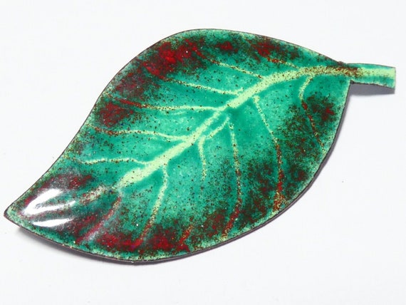 Lovely vintage copper green enamel  leaf brooch