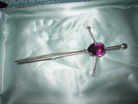 Beautiful vintage silvertone amethyst purple rhinestone sword  kilt pin or brooch