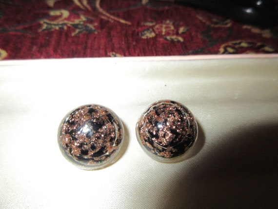 Lovely vintage Murano black and gold glitter glass clip on earrings