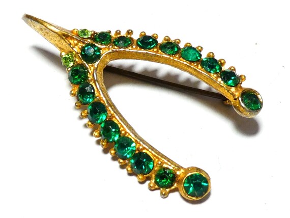 Wonderful vintage goldtone lucky wishbone green rhinestone glass  brooch