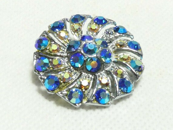 Beautiful vintage silvertone  blue golden aurora borealis glass   brooch