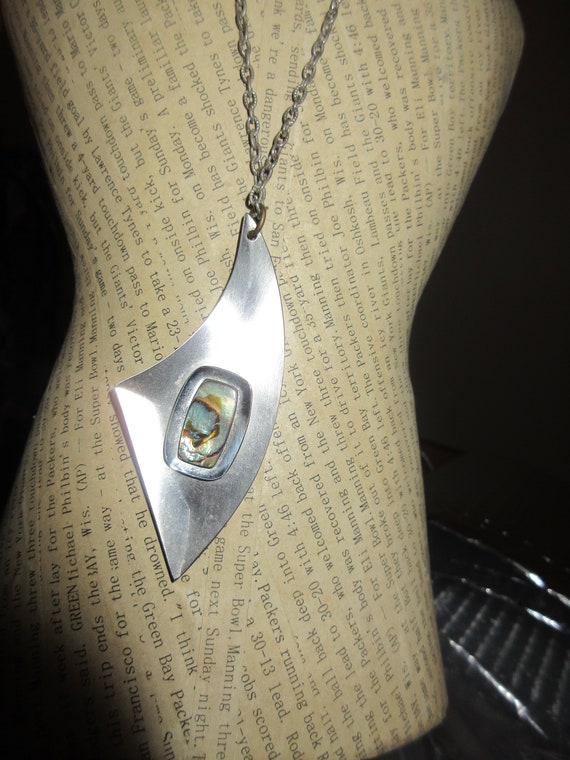 Lovely vintage modernist stainless steel necklace pendant with abalone paua shell