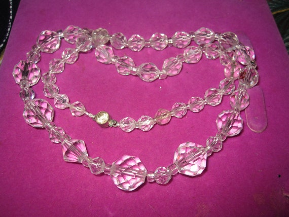 Beautiful Art Deco faceted clear crystal glass necklace 19"