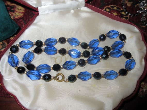 Lovely vintage 1950s faceted blue and black glass… - image 3