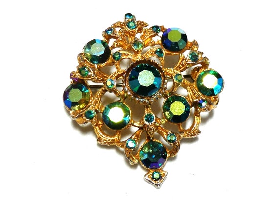 Lovely Vintage goldtone blue green aurora borealis brooch