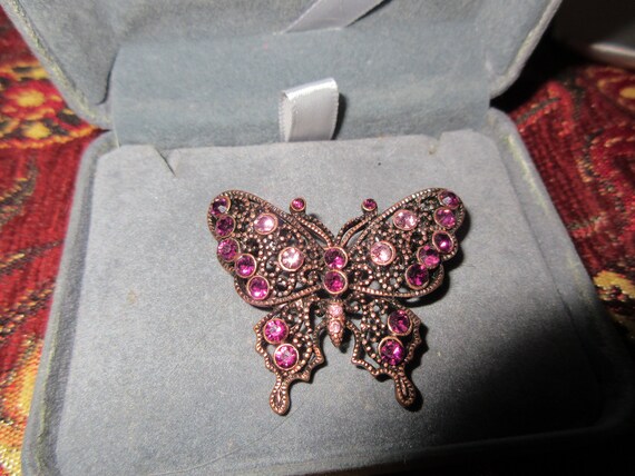 Lovely vintage copper metal purple rhinestone  butterfly brooch