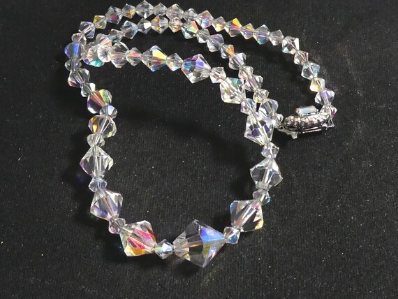 Beautiful Vintage 1950's Exquisite aurora borealis Rhinestone Necklace