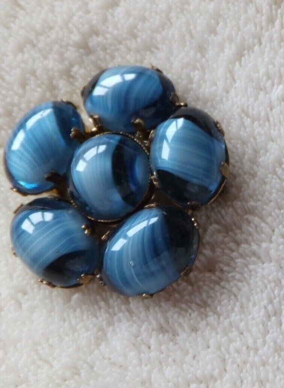 Beautiful vintage blue banded glass cabochon brooch or scarf clip