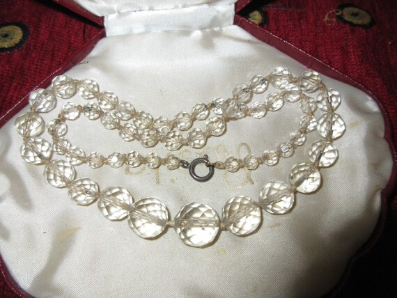 Lovely antique art deco facet cut crystal clear glass bead necklace hand knotted