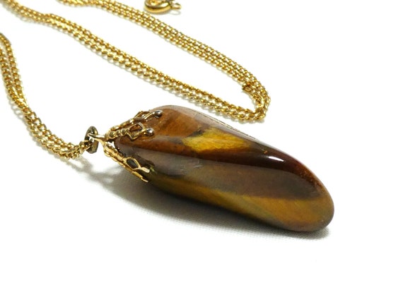 Beautiful vintage goldplated polished Tiger's Eye pendant necklace