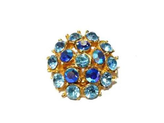 Lovely vintage goldplated blue rhinestone AB domed brooch