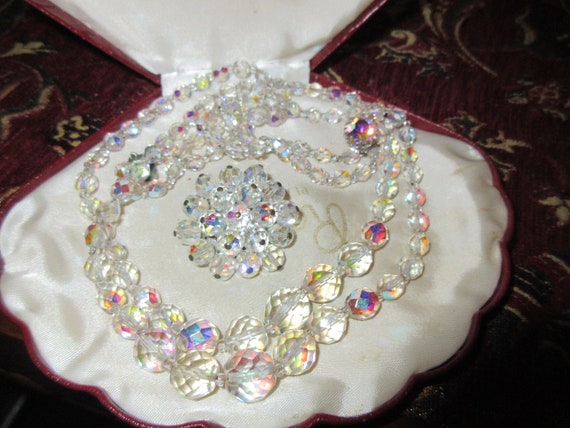 Vintage 1950s 2 strand aurora borealis necklace and  brooch set