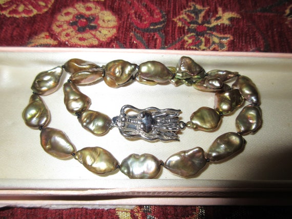 Beautiful genuine black Keshi baroque pearl necklace