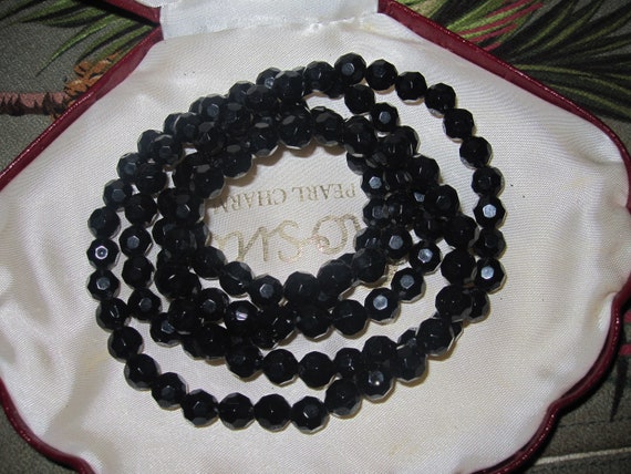 Lovely vintage 7mm faceted shiny black plastic beaded   necklace 38"