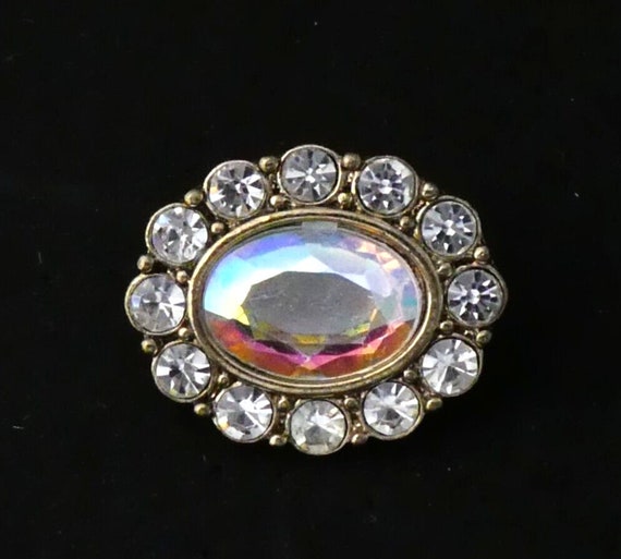 Beautiful vintage oval shaped  aurora rhinestone  brooch