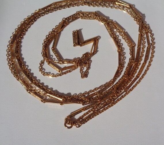 Wonderful vintage 2 strand goldplated etched  bar link long flapper necklace 54"