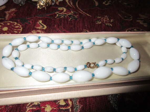 Lovely vintage white glass and blue glass beaded … - image 2