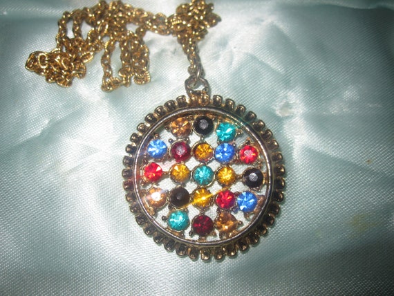 Wonderful Vintage Multi-Coloured Glass  Pendant Necklace