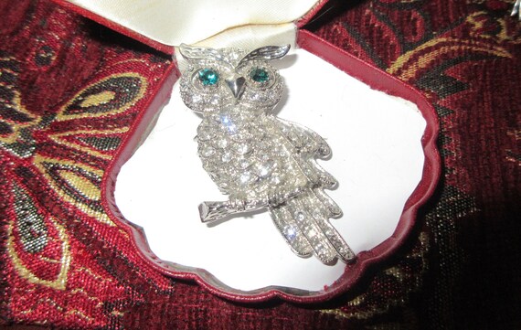 Beautiful silver metal green rhinestone owl brooch