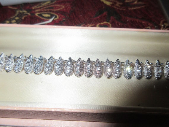 Lovely vintage silvertone articulated rhinestone … - image 2