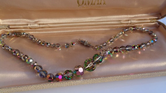 Beautiful Vintage 1950's silver pink aurora borealis Rhinestone Necklace