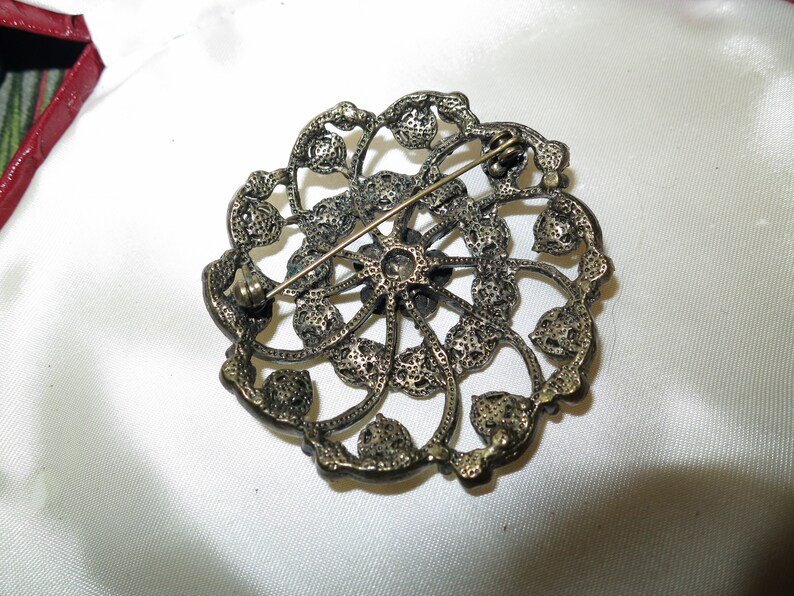 Fabulous Vintage large gold metal amber glass openwork brooch