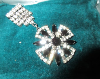Lovely vintage silvertone clear and black  rhinestone Maltese cross brooch