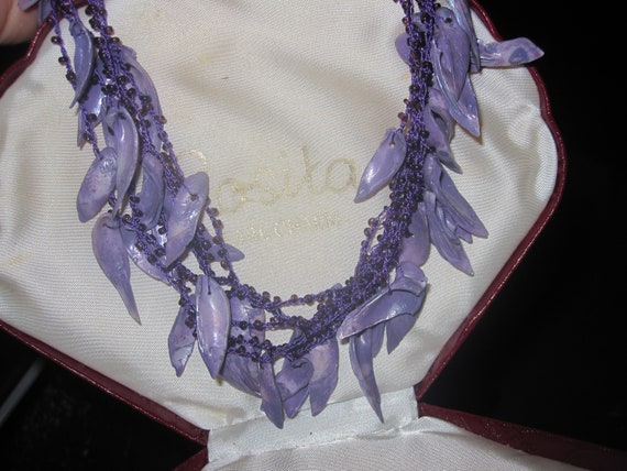 Beautiful vintage dyed lilac purple real mother of pearl shell necklace